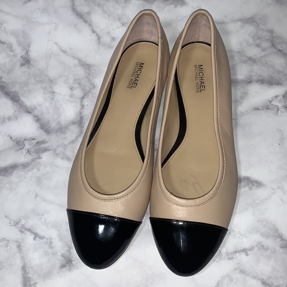 Michael Kors Sabrina Ballet Flats - Picture 2 of 8